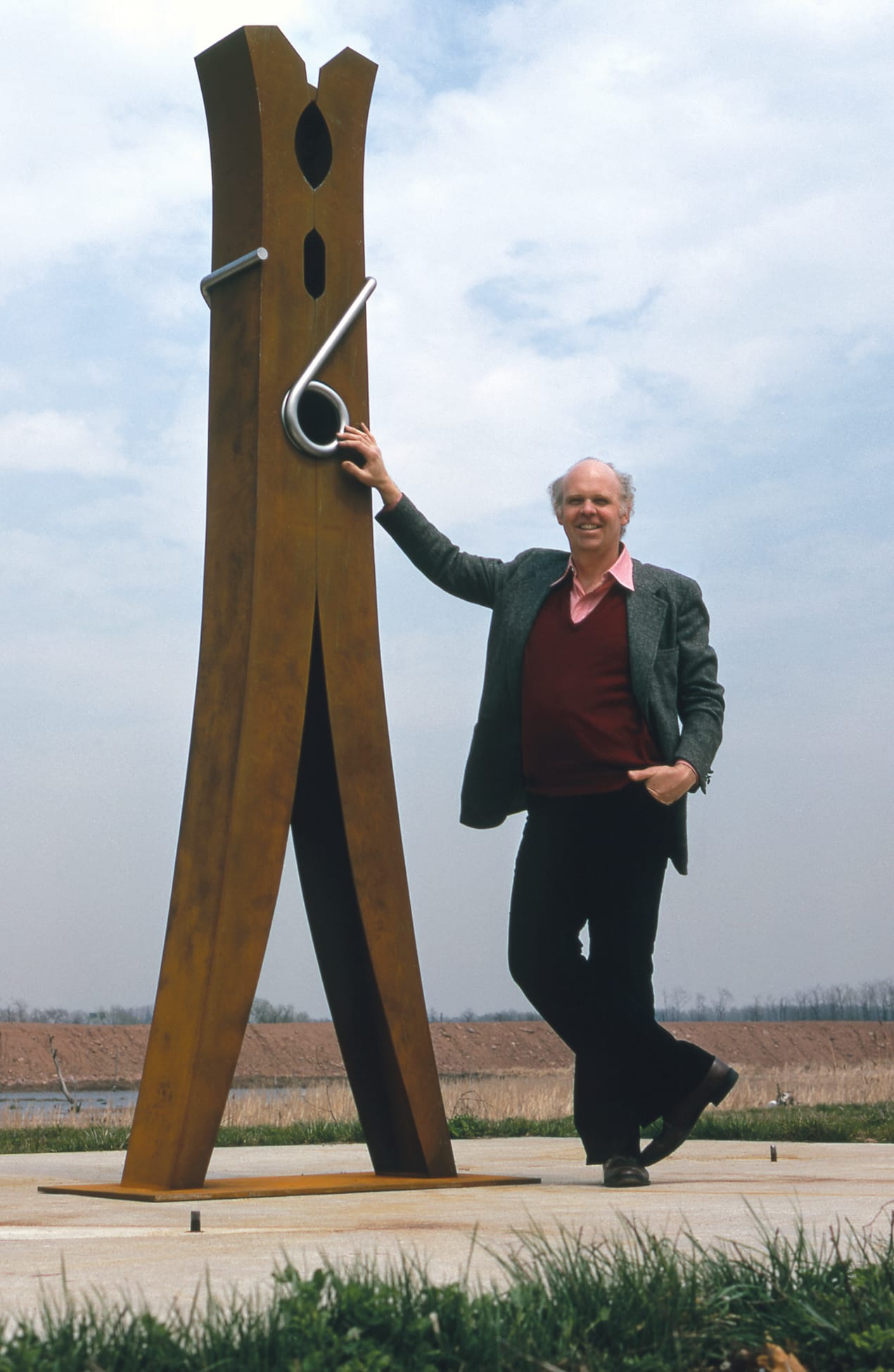 Revisit Claes Oldenburg’s Seminal ‘Six Themes’ 50 Years After Its Debut