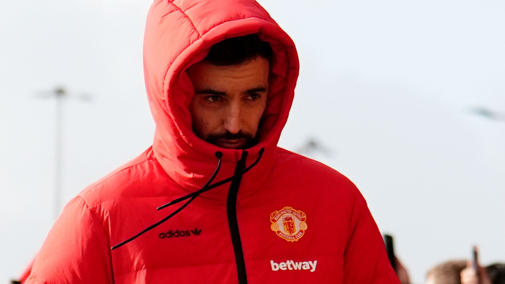 Fernandes benched! Man Utd vs Bournemouth LIVE!